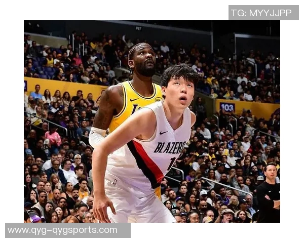 杨瀚森赛后与女友及团队聚餐洛杉矶韩料店共享夜宵时光 杨瀚森赛后与女友及团队聚餐洛杉矶韩料店共享夜宵时光