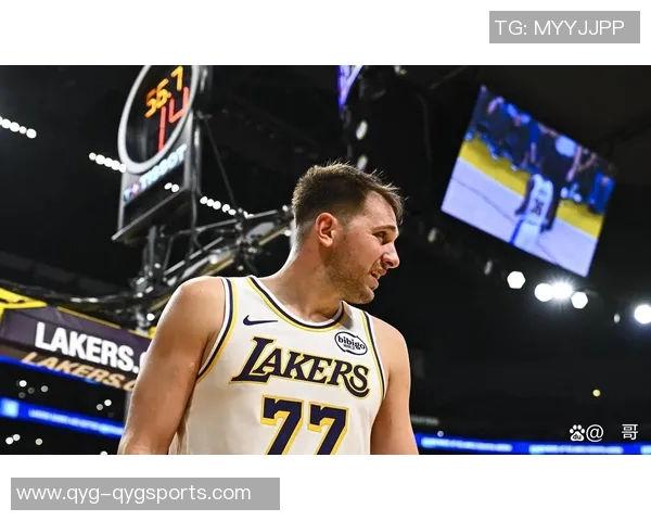 八村塁赛季首扣篮精彩瞬间回顾东契奇之前的勉强扣篮对比分析